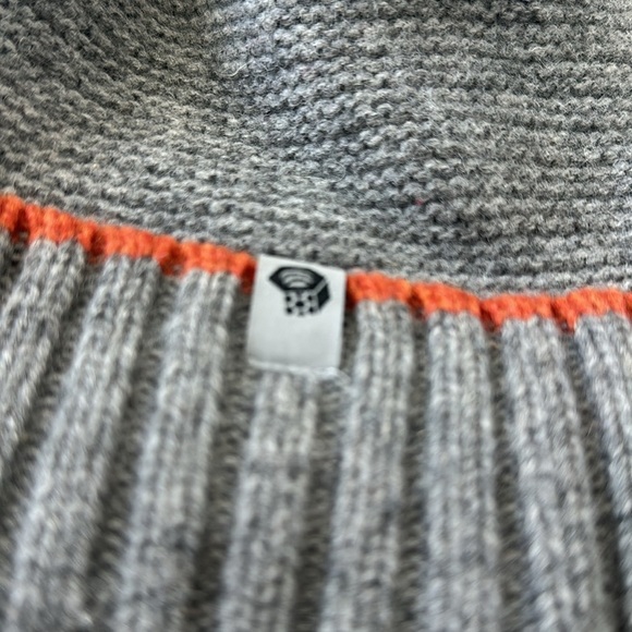 mountain hardware gray beanie orange pom pom wool hat - Picture 2 of 2